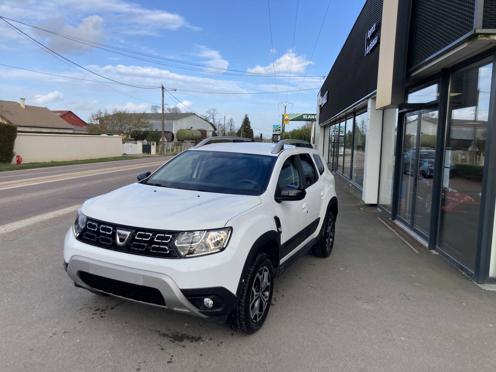 Vente de véhicules neufs et occasion Dacia Grand Bourgtheroulde