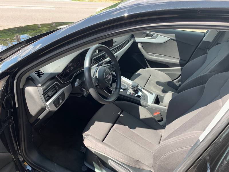 Audi A4 diesel finition S Line Tronic 150ch