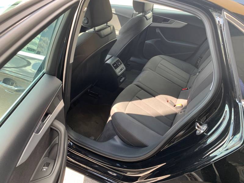 Audi A4 diesel finition S Line Tronic 150ch