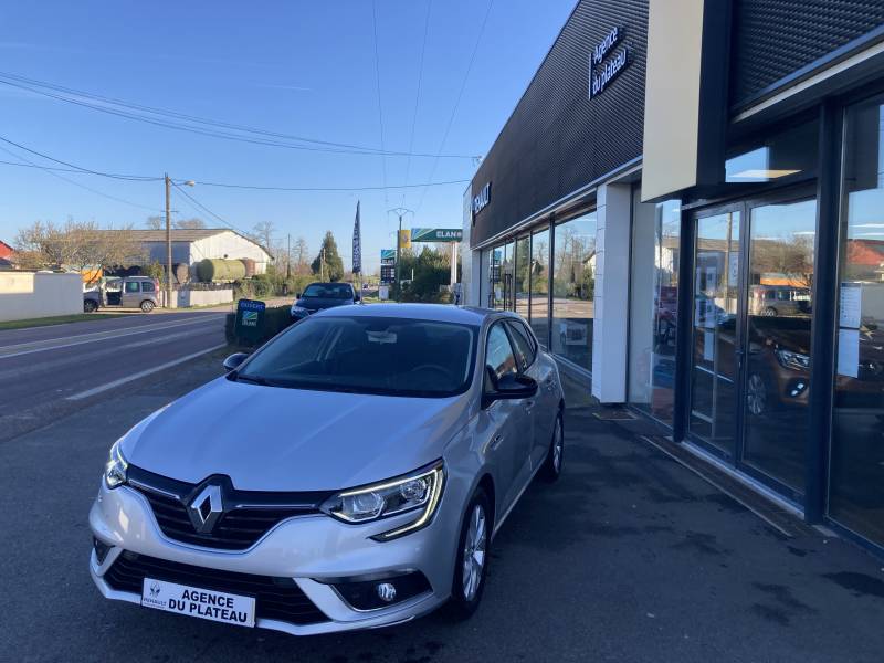 Acheter une Renault, Megane 4, Limited, TCe 140 à Le Neubourg proche de Louviers