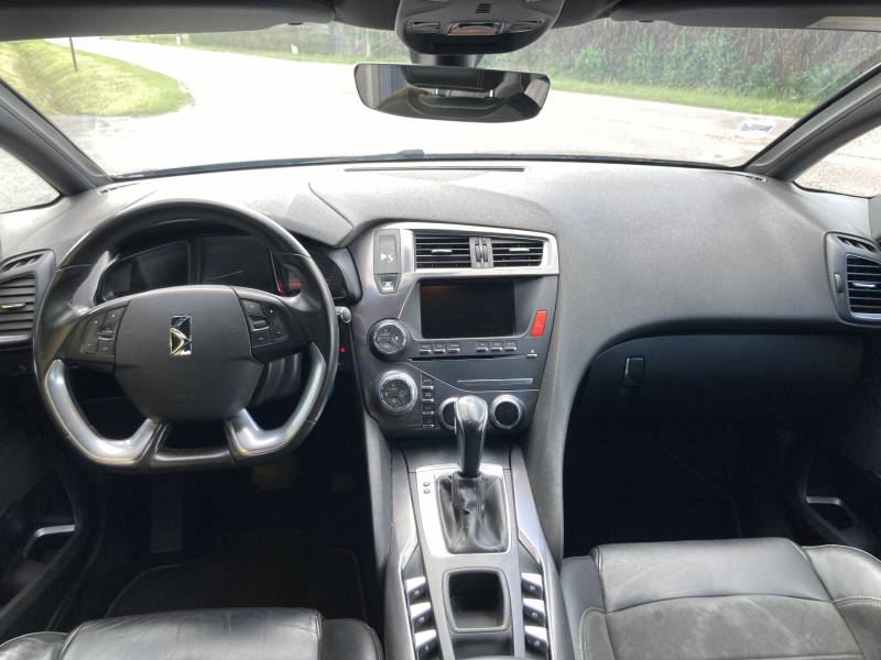 Acheter une DS5, Business, HDI 120 ch, EAT6 à Le Neubourg proche de Louviers