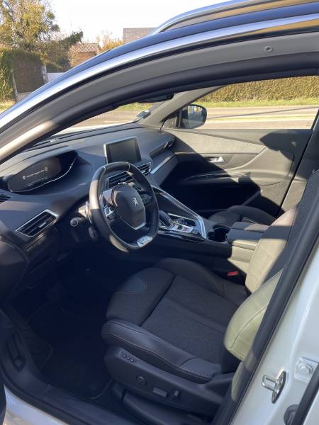 Acheter un Peugeot 3008, EAT8, HDi 130ch à Le Neubourg proche de Louviers