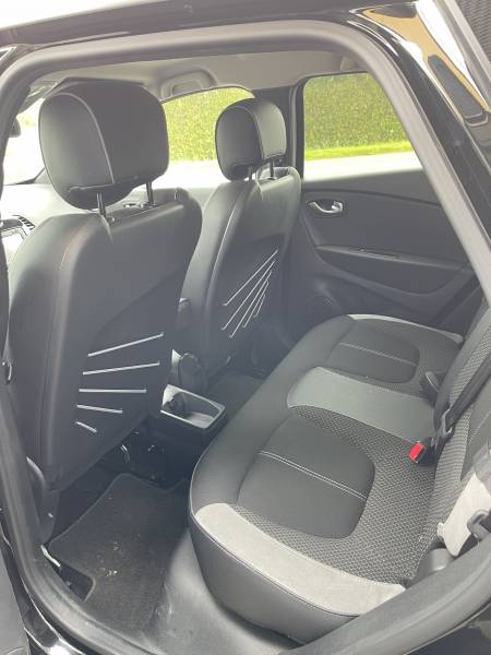 Acheter un Renault Captur, TCe 90ch Iridium à Le Neubourg proche de Louviers.