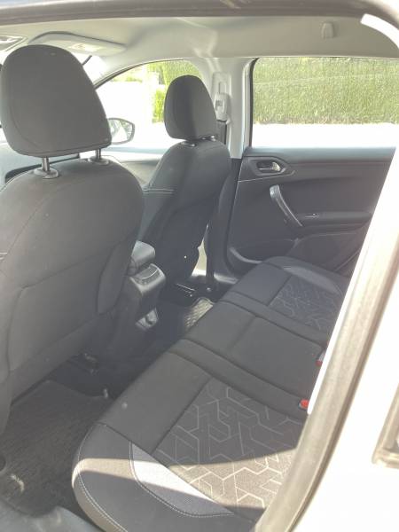 Acheter un Peugeot 2008, Active, 82ch à Le Neubourg porche de Louviers.