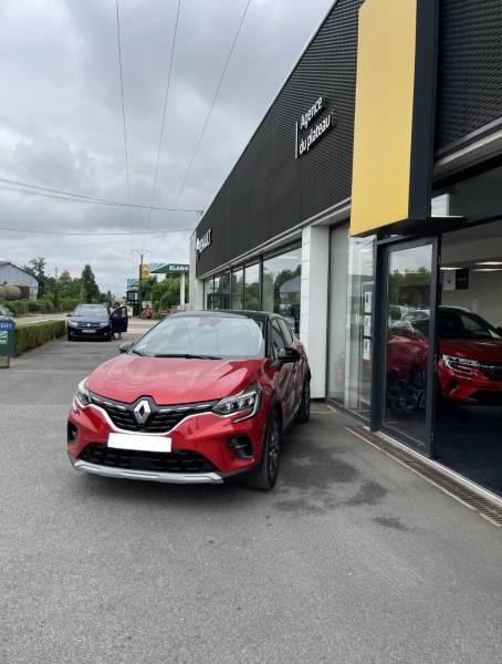 Acheter un Renault, Captur E-tech rechargeable intens 160ch à le Neubourg proche de Louviers.