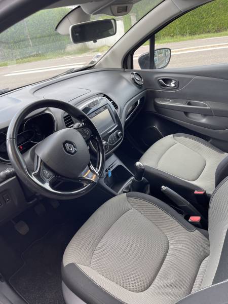 Acheter un Renault, Captur, Business DCi 90ch à Le Neubourg proche de Louviers.