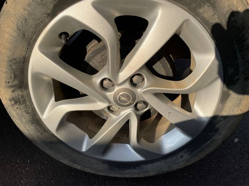 Opel Corsa Essence 90ch Play