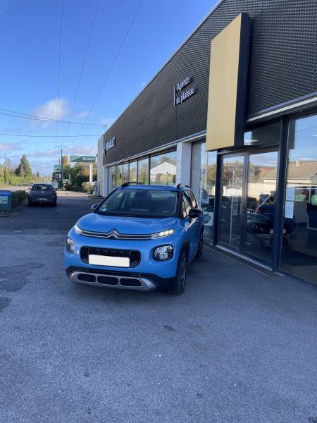 Acheter une Citroën c3 Aircross Blue Hdi 100ch Shine Business à Le Neubourg proche de Louviers.