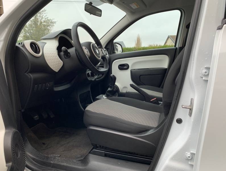 Renault Twingo essence 70 chevaux finition Life proche Louviers