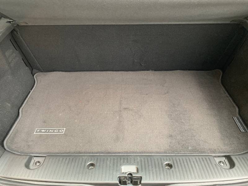 Renault Twingo essence 70 chevaux finition Life  proche Val de reuil